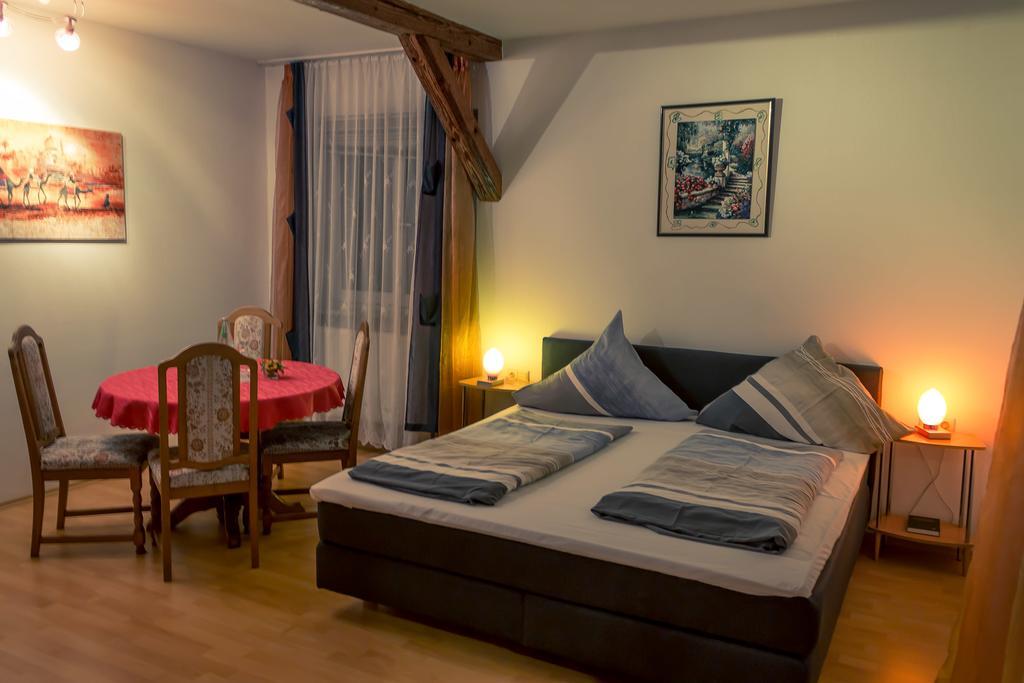 Hotel Adler Aichelberg  ห้อง รูปภาพ
