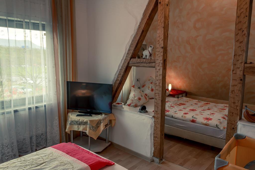 Hotel Adler Aichelberg  ห้อง รูปภาพ